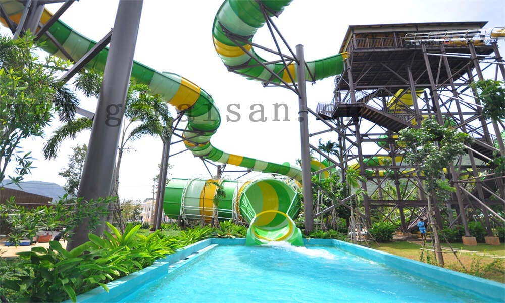 儿童水上乐园游乐设备吸引顾客的原因