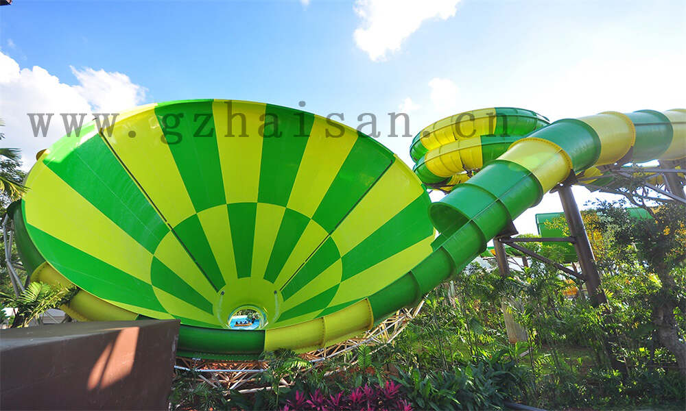 ​水上乐园设备价格：如何选择合适的设备？