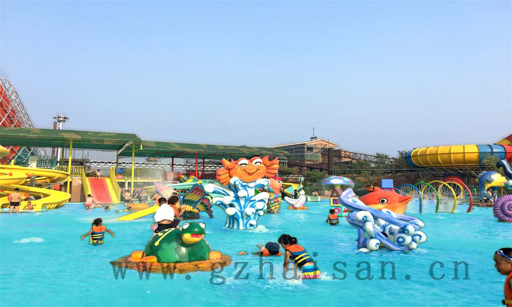 彩虹滑梯闪耀水上乐园，刺激畅玩不容错过