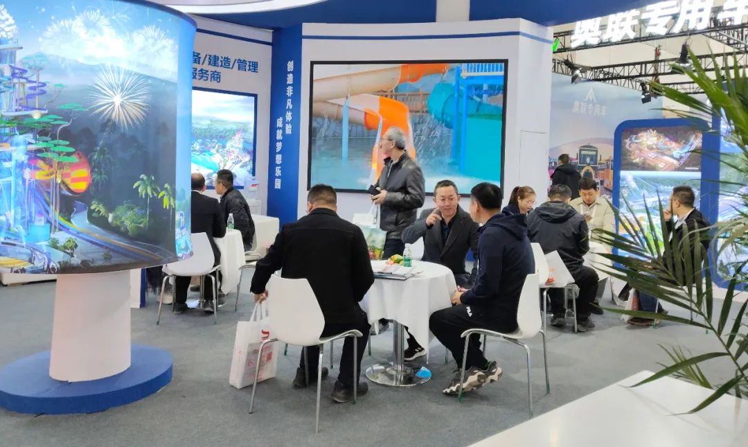 齐聚北京，共绘蓝图 | jinnianhui今年会游乐亮相2025北京国际游乐展，展现行业领军者风采