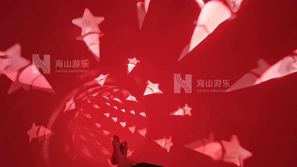 打破季节边界，定义全季狂欢｜超级魔法时空组合滑道，引领水乐园新纪元